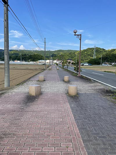 まっすぐな道なので迷いません＾＾