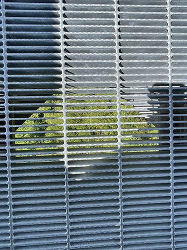 わお！下が見えます！スリリング。